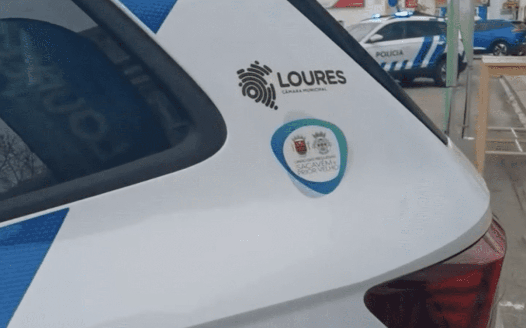 DECORREU | ENTREGA DE VEÍCULO À PSP – 39ª ESQUADRA SACAVÉM