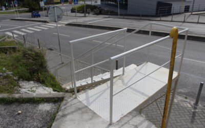 Colocação de ponte pedonal | acesso ao Centro de Saúde de Sacavém